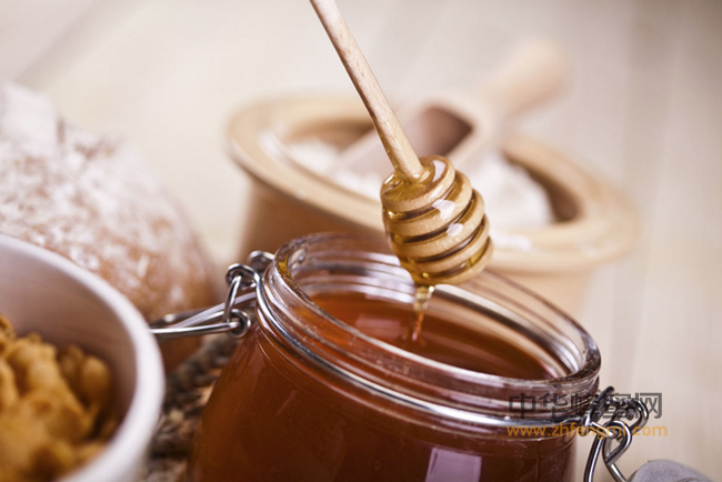 蜂蜜可促进伤口愈合，比创口贴都好使！