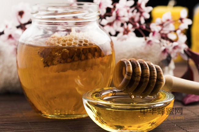 蜂蜜10种食疗吃法，竟然可以治这么多病！