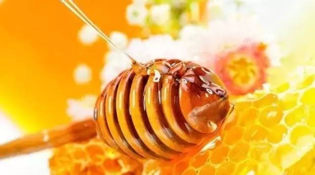 蜂王浆的作用与功效 康维他蜂蜜润喉糖 牛奶和蜂蜜怎么做面膜 蜂蜜的品牌 中蜂蜜