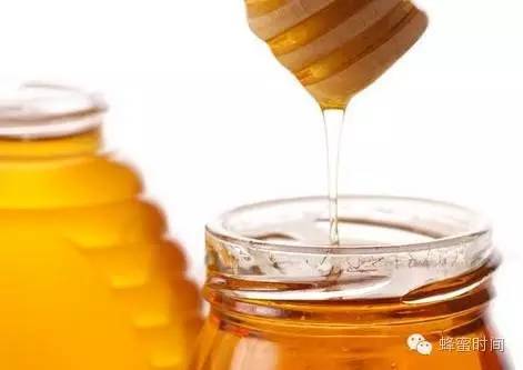 蜂蜜柚子茶有什么作用 哪能买到真蜂蜜 真蜂蜜的价格 蜂蜜治疗失眠 蜂蜜面膜功效