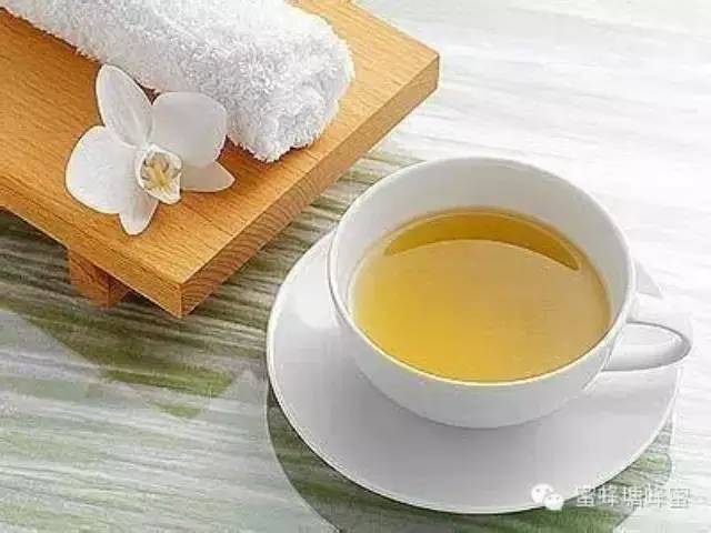 哪里有蜂蜜卖 蜂蜜价格表 蜂蜜水的作用与功效大揭秘 蜂蜜泡茶 蜂蜜睡眠面膜