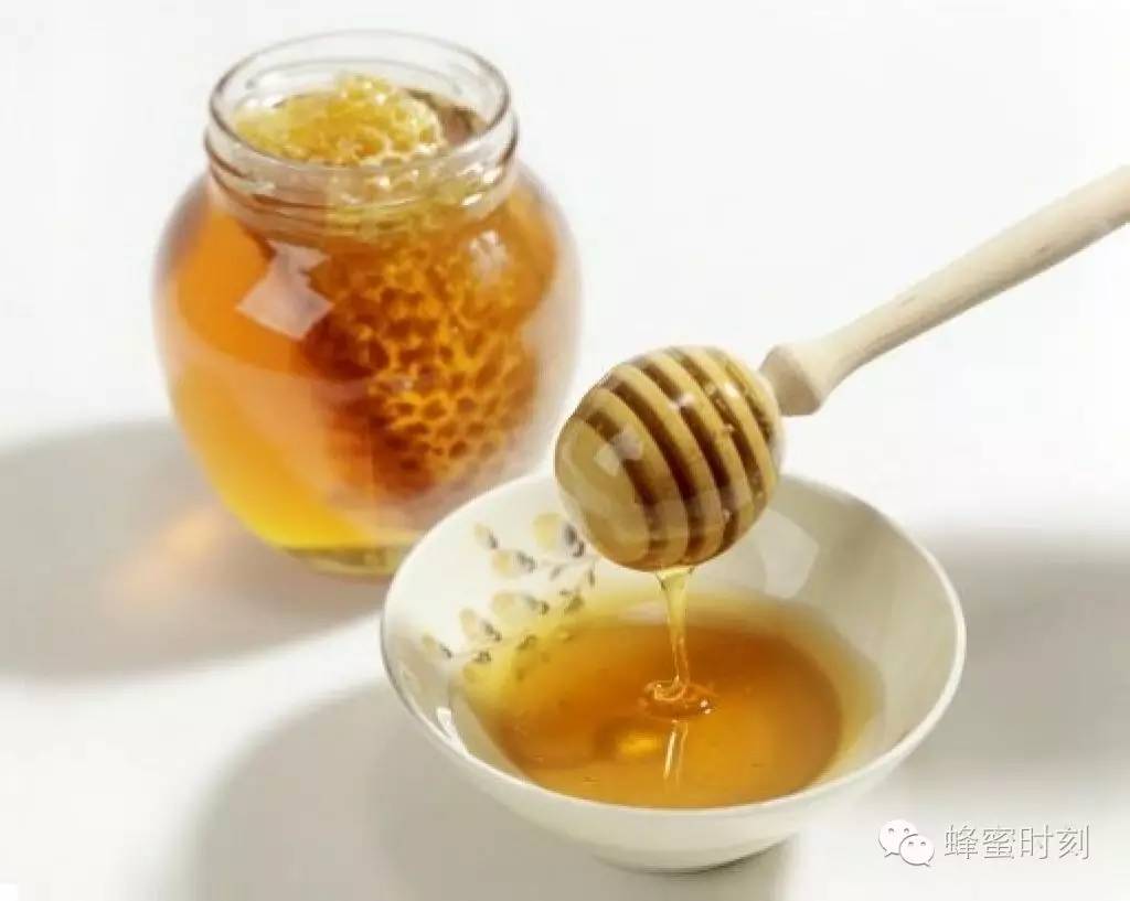 孕妇喝蜂蜜水好吗 蜂蜜纯天然 蜂蜜柠檬水的禁忌 蜂蜜哪个牌子好 什么品牌蜂蜜好