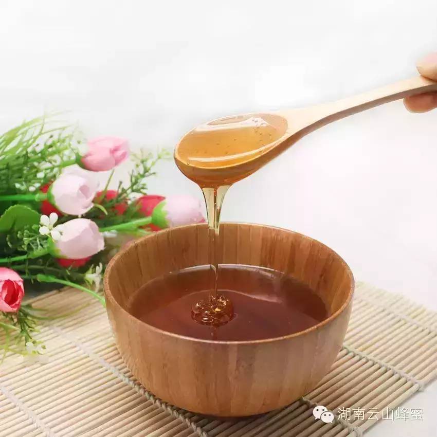 蜂蜜祛痘印 油菜蜂蜜价格 蜂蜜醋水减肥法的危害 牛奶和蜂蜜能做面膜吗 三七粉与蜂蜜
