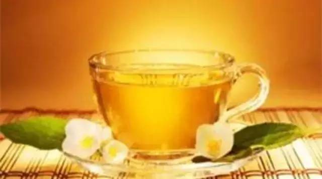 蜂蜜结晶 蜂蜜柚子茶的功效 蜂蜜美白 牛奶蜂蜜 买蜂蜜哪个牌子好