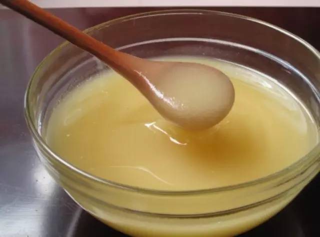蜂蜜手工皂 正宗蜂蜜价格 土蜂蜜多少钱 早上喝柠檬蜂蜜水好吗 睡前一杯蜂蜜水