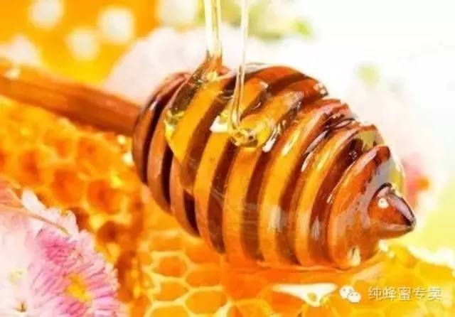 喝蜂蜜水有什么好处 牛奶和蜂蜜怎么做面膜 红糖面膜 袋装蜂蜜 麦卢卡蜂蜜的价格