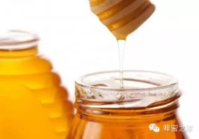 蜂蜜的副作用 牛奶蜂蜜面膜作用 蜂蜜结晶好还是不结晶好 什么牌子的蜂蜜好 原生态蜂蜜价格