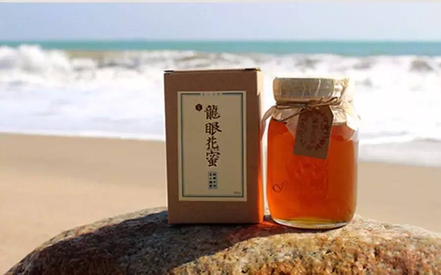 蜂蜜包装设计 蜂花粉的吃法 哪里可以买到真蜂蜜 纯天然蜂蜜价格 蜂蜜水的作用与功效