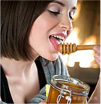 工蜂 牛奶蜂蜜面膜 蜂蜜不能和什么一起吃 红糖蜂蜜面膜怎么做 袋装蜂蜜