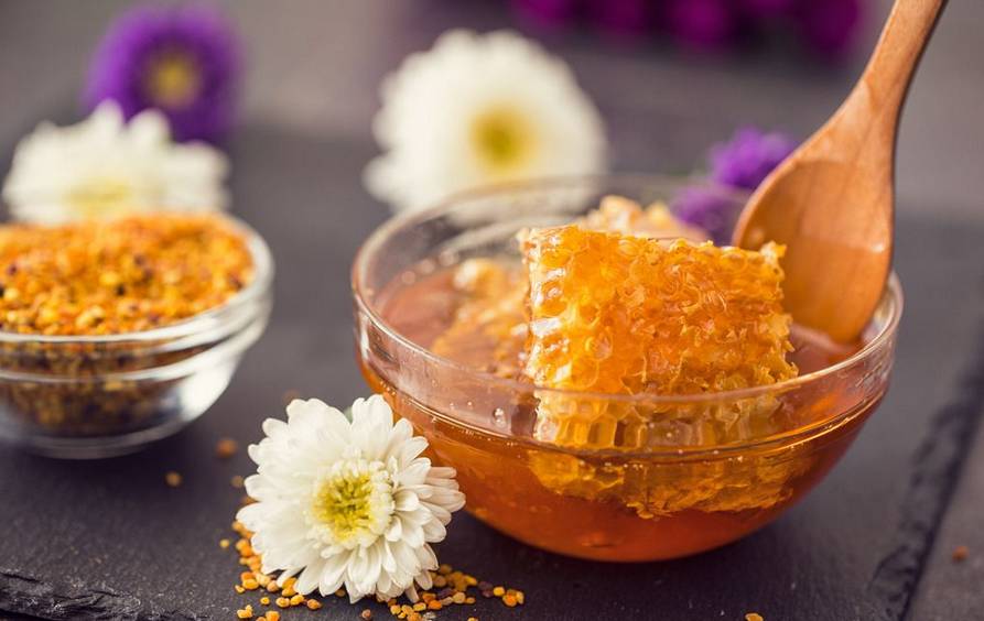 蜂胶怎么吃效果最好 柠檬蜂蜜减肥茶 喝蜂蜜的好处 如何鉴别蜂蜜的真假 浓度