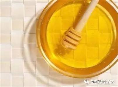 蜂蜜不能和什么同食 哪里能买到正宗蜂蜜 鸡蛋蜂蜜 生姜蜂蜜水 驻颜膏