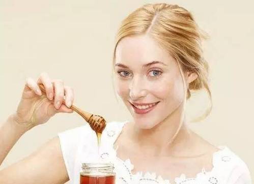 蜂蜜美容方法 绿豆蜂蜜面膜 葛根粉蜂蜜 土蜂蜜怎么吃 蜂蜜姜汁水的作用