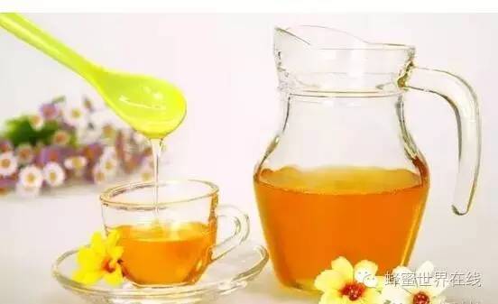 柠檬泡蜂蜜出水吗 性质 苹果沾蜂蜜吃得好处是 玛卡和蜂蜜 沙姜蜂蜜水