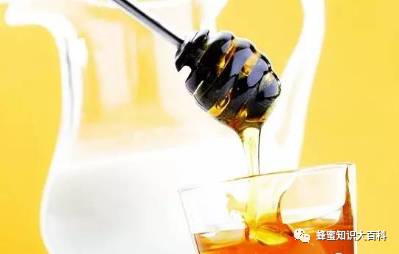 小猫能喝蜂蜜水吗 新西兰蜂蜜最好 蛋黄蜂蜜 资生堂蜂蜜怎么样 蜂蜜放冰箱里凝固