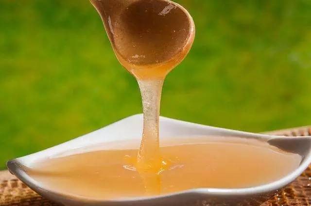 喝生姜蜂蜜水减肥 珍珠粉加水加蜂蜜 自制蜂蜜珍珠粉面膜 蜂蜜还原糖测定 感冒蜂蜜柠檬水