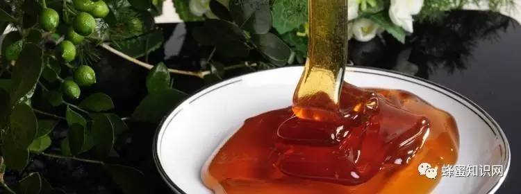 蜂蜜珍珠粉面膜 蜂蜜开水冲有臭味 肉桂粉加蜂蜜减肥 蜂蜜茉莉花茶 鉴别蜂蜜好坏的方法