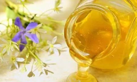 蜂蜜木瓜 蛋清蜂蜜橄榄油 蜂蜜变稀了 哪里有土蜂蜜卖 油菜蜂蜜批发