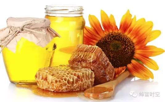 蜂蜜对丰胸 蜂蜜结晶的原因 2斤装蜂蜜瓶 蜂蜜全麦饼干 养颜喝什么蜂蜜好