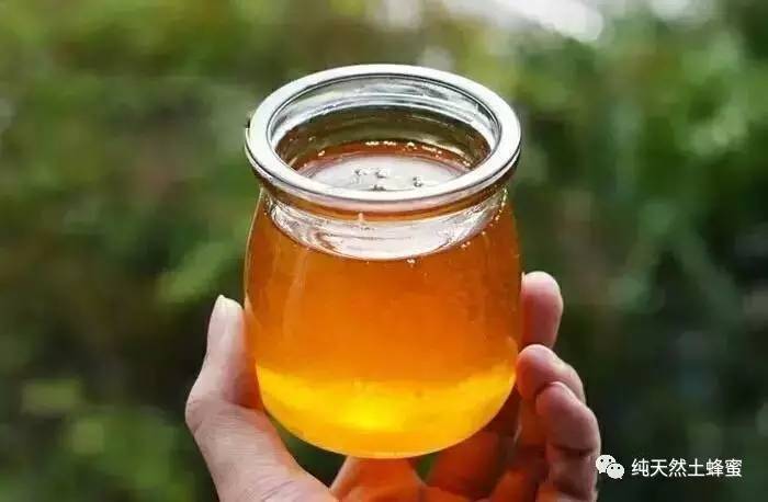 蜂蜜有什么功效 喉咙发炎能喝蜂蜜吗 蜂蜜擦身体 三日蜂蜜排毒减肥法 牛奶木瓜和蜂蜜