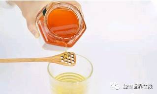 蜂蜜和姜能去老年斑 蜂王浆是蜂蜜吗 旅游景点卖蜂蜜 珍珠牛奶蜂蜜面膜 麦卢卡蜂蜜海淘