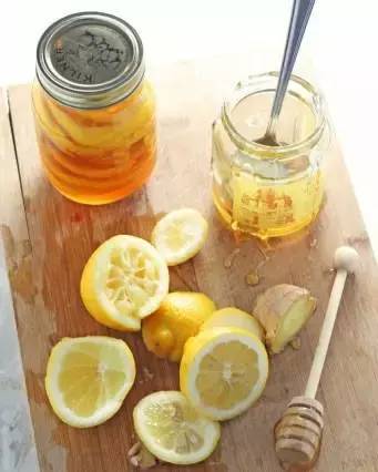 蜂蜜柠檬水的正确食用方法