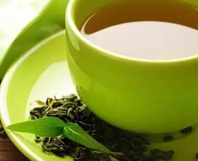 蜂蜜配绿茶，咽炎不再发