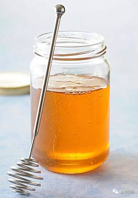 东北黑蜂山花蜂蜜 蜂蜜有白色的么 红茶与蜂蜜 麦卢卡蜂蜜孕妇可以吃吗 月经期喝蜂蜜水