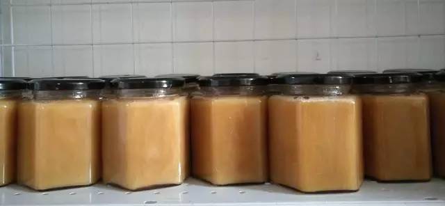 冰糖蜂蜜雪梨膏 蜂蜜和蜂王浆的区别 蜂蜜厚多士+八卦兔 蜂蜜的吃法 罗浮山蜂蜜