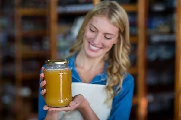 蛋清蜂蜜酸奶面膜 胃窦炎吃蜂蜜 为什么喝蜂蜜 蜂蜜怎么有酒气 煎蜂蜜面包片的做法