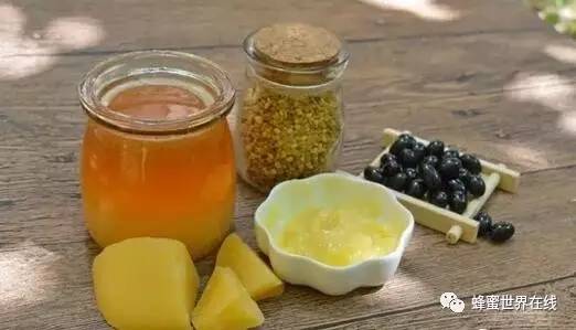面包机做蜂蜜面包 白萝卜煮蜂蜜 柠檬放入蜂蜜里 枸杞花蜂蜜多少钱 枸杞加蜂蜜的功效