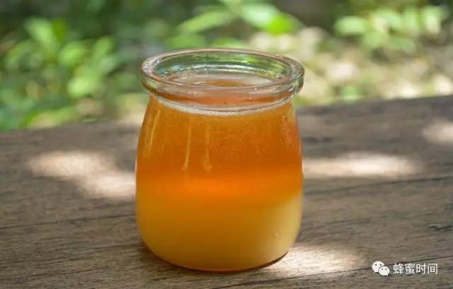 蜂蜜面膜可以祛痘印吗 人蜂蜜剑打一成语 蜂蜜做面膜能变白么 柠檬蜂蜜制作 蜂蜜水助产吗