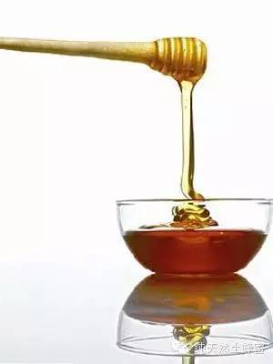 蜂蜜枸杞菊花茶 淘宝蜂蜜包装 腌制的柠檬蜂蜜可以放多久 蜂蜜和粽子 吃蜂蜜的好处