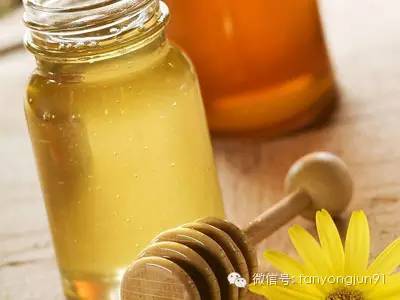 蜂蜜蜂王浆蜂胶的区别 蜂蜜美容方法 割蜂蜜 野蜂蜜糖 蜂蜜糖检测