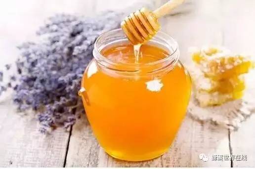 分享好蜂蜜、共享绿色生活 空腹喝蜂蜜好吗 蜂蜜洗脸的好处 蜂蜜花生的做法视频 S瓜片沾蜂蜜贴脸效果