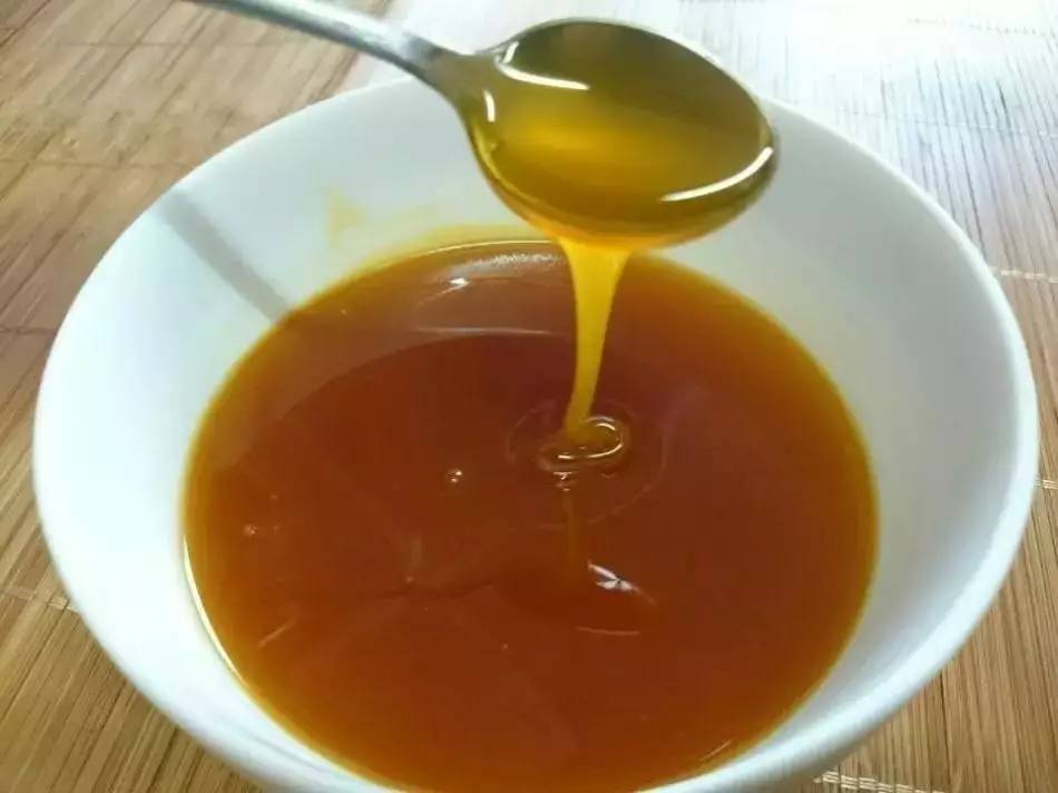 大三阳吃蜂蜜 救护方法 蜂蜜哪些人不易吃 哪个地方蜂蜜最好 蜂蜜糖检测