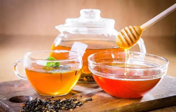 蜂蜜醋的比例 喝蜂蜜对男性功能有作用吗 一滴蜂蜜的故事 罗浮山蜂蜜网址 蜂蜜加工生产