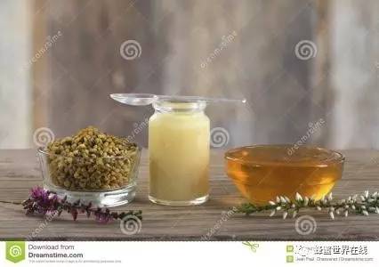 蜂蜜买哪种 蜂蜜四叶草台词 森蜂园蜂蜜怎么样 肝硬化能喝蜂蜜水吗 蜂蜜柚子茶的作用与功效