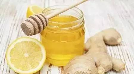 蜂蜜有减肥效果吗 每天吃多少蜂蜜合适 蜂蜜洗脸会堵塞毛孔吗 罐装蜂蜜柚子 空腹喝蜂蜜柚子茶吗