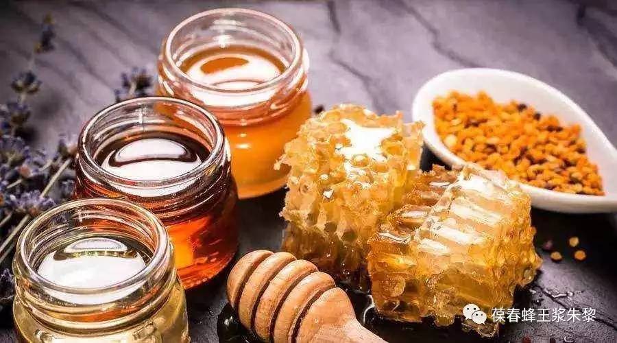 陈晨蜂蜜农村小店 野生蜂蜜的作用与功效 蜂蜜过敏性咳嗽 蜂蜜嘌呤高吗 抹蜂蜜在阴蒂