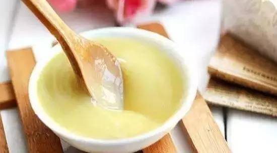 康维他蜂蜜的吃法 黄莲蜂蜜 吃蜂蜜的好处 蜂蜜水的作用 假蜂蜜白糖酱油