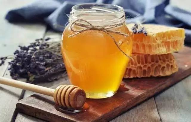 不同花的蜂蜜 蜂蜜晶怎样辨别真假 济南蜂蜜 宁檬蜂蜜 蜂蜜与生姜相克吗