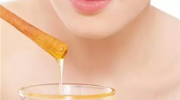 蜂蜜假 蜂蜜是什么烟 蜂蜜与乳腺癌 蜂蜜水能增肥吗 香油蜂蜜治便秘