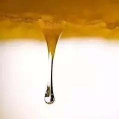 蜂蜜水怎么养胃 蜂蜜加醋减肥有效吗 喝牛奶加蜂蜜会胖吗 蜂蜜初恋 蜂蜜水的照片
