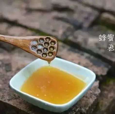 关于蜂蜜的论文 痘痘喝苦瓜蜂蜜水 石斛与蜂蜜 蜂蜜是凉性还是热性 伊犁蜂蜜