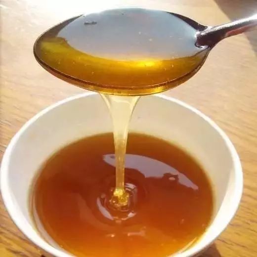 蜂蜜白醋一起能喝吗 重庆精灵子蜂蜜 1岁宝宝可以喝蜂蜜吗 蜂蜜保质期一般是多久 女人经常喝蜂蜜好吗