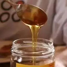 蜂蜜可以抹脸吗 北京农科院蜂蜜 桂皮蜂蜜牙膏 蜂蜜南瓜糕的做法 哪里有蜂蜜卖