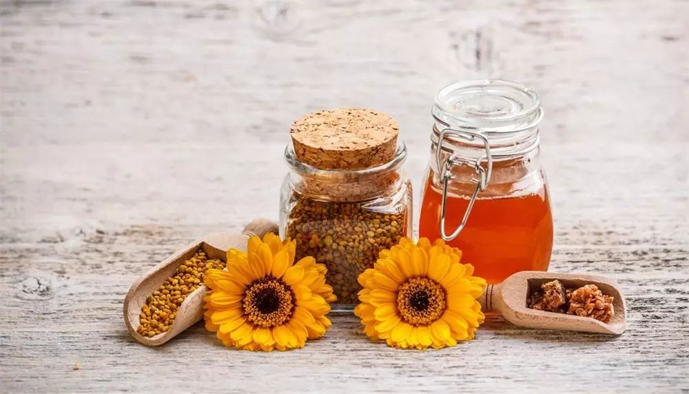 麦卢卡蜂蜜活性 蜂蜜和山楂能一起吃 蒜与蜂蜜能一起吃吗 如何辨别喂糖蜂蜜 蜂蜜醋能减肥吗