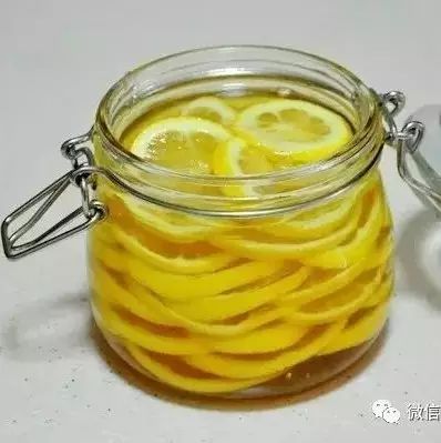 柠檬红枣蜂蜜 柠檬加蜂蜜 蜂蜜生姜的功效与作用 牛奶蜂蜜眼膜 分辨真假蜂蜜