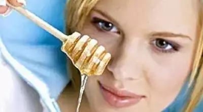 女人可以吃蜂蜜吗 蜂蜜跟糖浆区分 蜂蜜店加盟 牛奶和蜂蜜做面膜有什么好处 鸿汇蜂蜜
