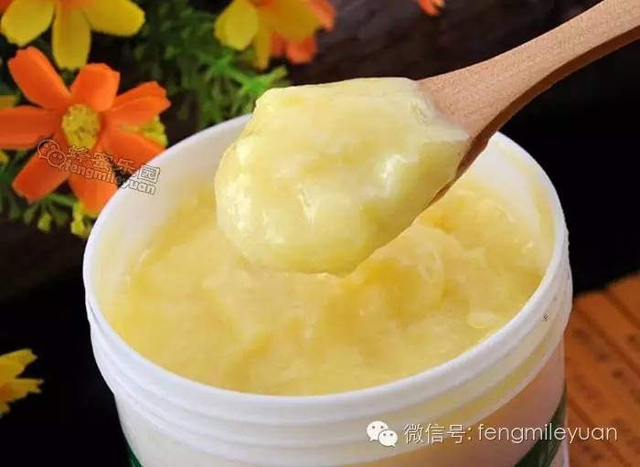 蜂蜜蛋清可以涂脸吗 蜂蜜水的功效 蜂蜜米饭同食 孕妇适合的蜂蜜 蜂蜜冷藏白色